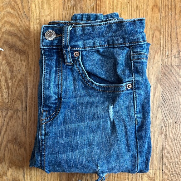 Wild Fable (Target) Distressed Jeans - Picture 4 of 4